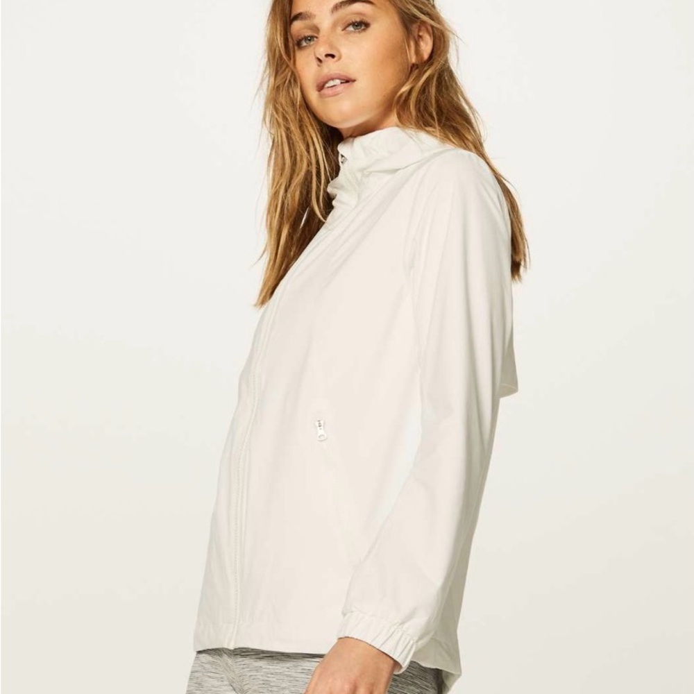 40. Lululemon Rise And Shine Jacket | Size 6
